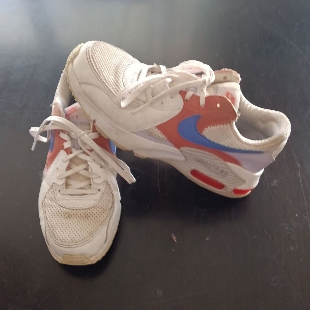 Women's Nike Air Max Shoes - Size 7